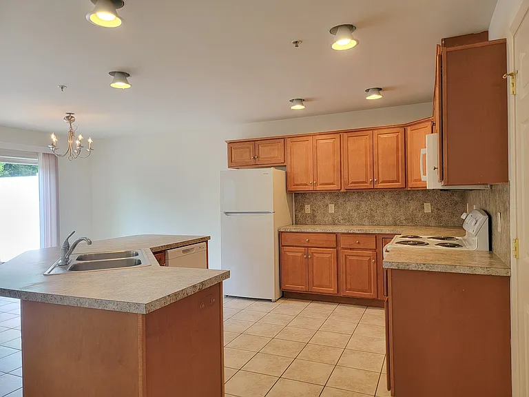 700 Lincoln Gardens Rd — Photo 11