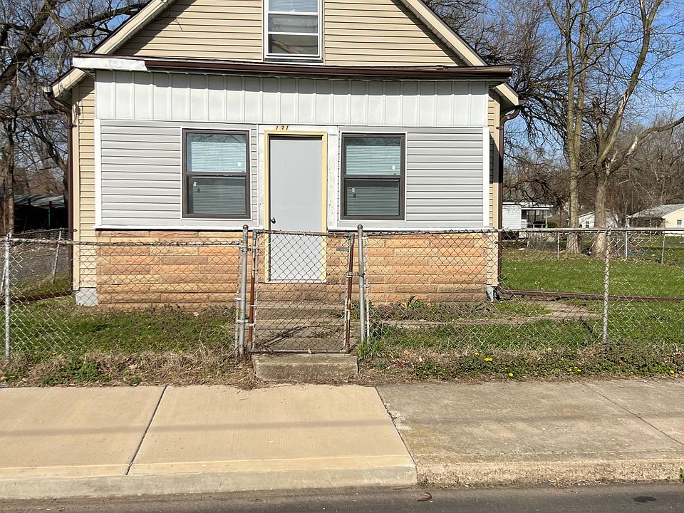 1st image of 131 S Steubenville Ave