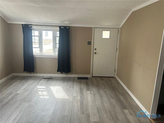 5th image of 1114 South St