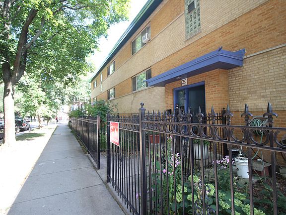 2nd image of 1417 W Carmen Ave #1