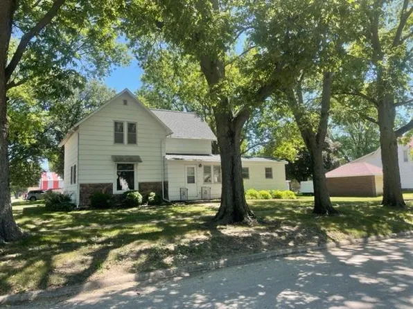 301 Oak St, Lohrville, IA 51453