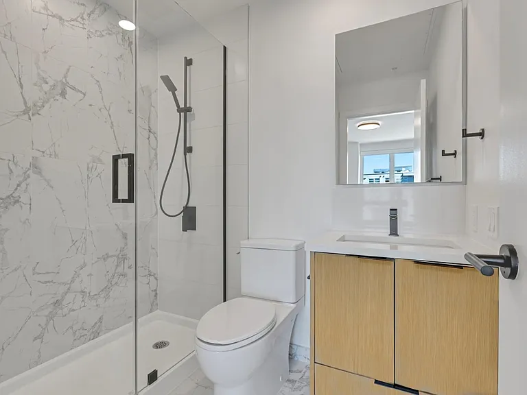 422 E 3rd St #401 — Photo 13