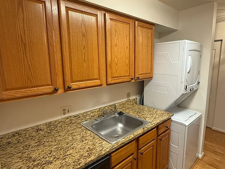 8382 Montgomery Run Rd #J — Photo 6