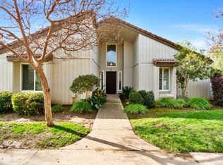 1916 Cougar Ln, Clovis, CA 93611