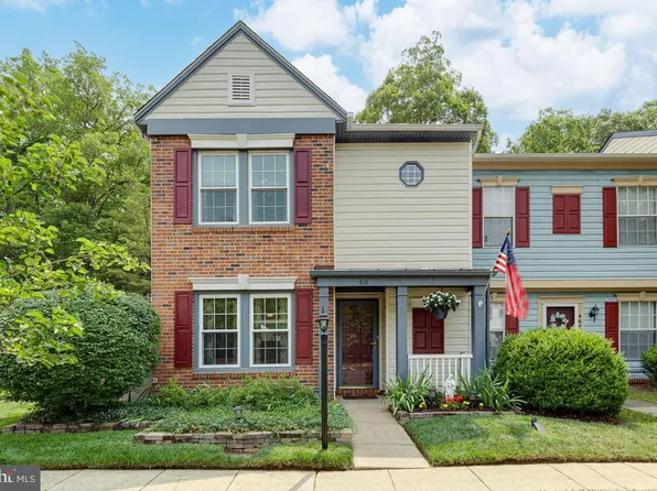 410 Wind Ridge Dr, Stafford, VA 22554