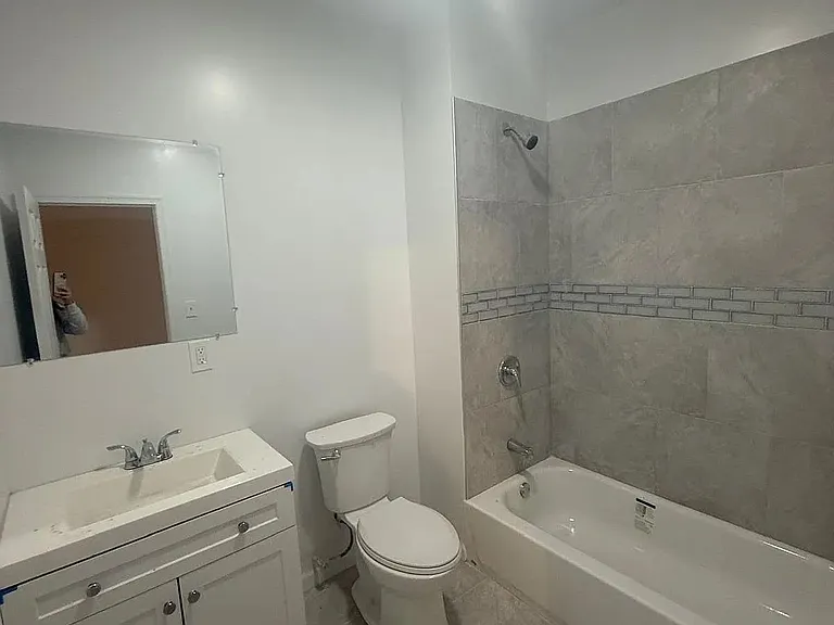 826 S 15th St #1L — Photo 11