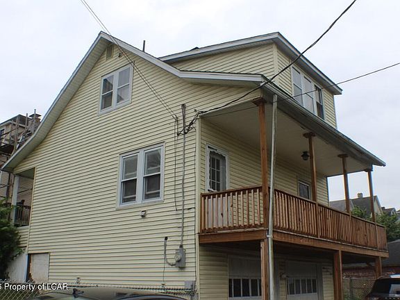 2nd image of 654 Main Rd
