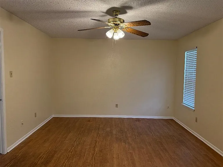 110 Timberview St — Photo 16