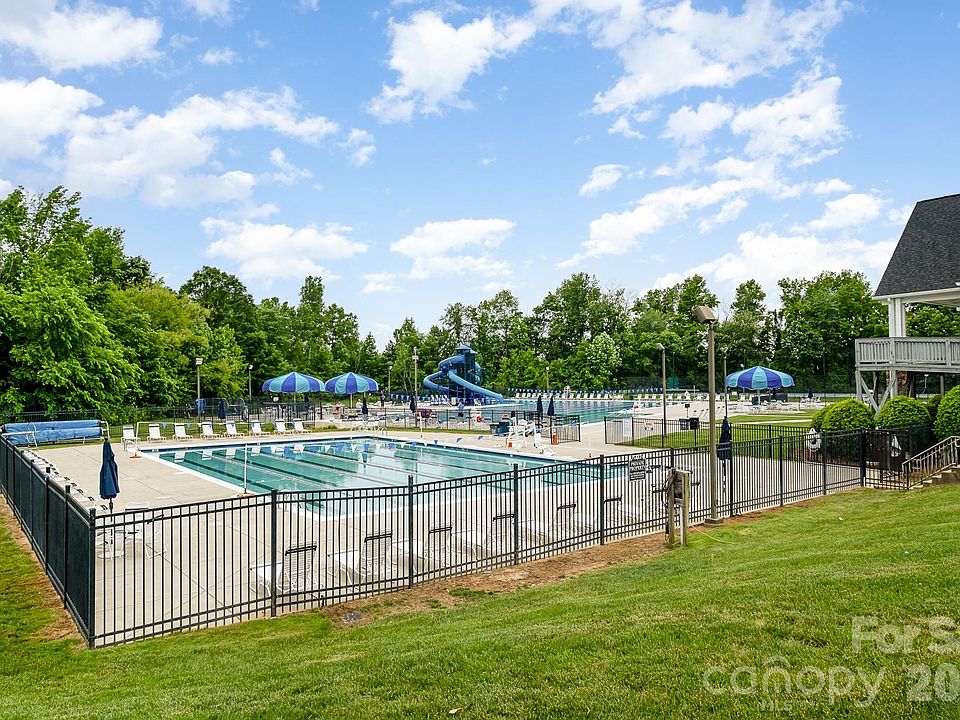 1st image of 1457 Prestbury Rd NW