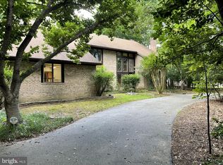 6140 Kerrick Dr, La Plata, MD 20646