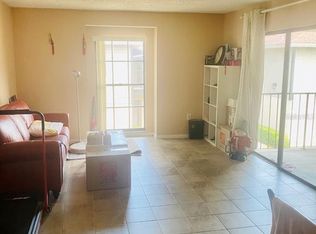 4007 Ashford Green Pl E #204, Tampa, FL 33613