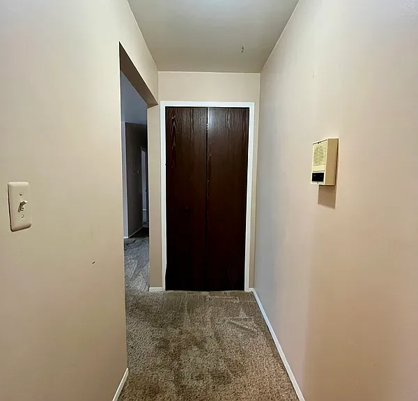 939 James St #12 — Photo 3