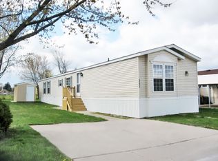 38055 Saint Tropez Dr, Clinton Township, MI
