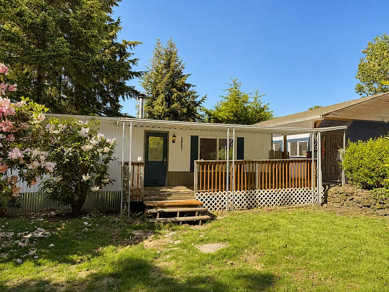3061 SE Maple St — Photo 1