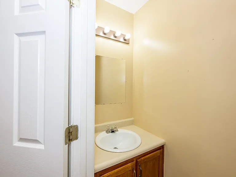 803 Candice Ave #D — Photo 7