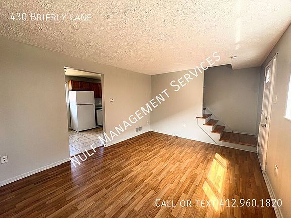 2nd image of 430 Brierly Ln
