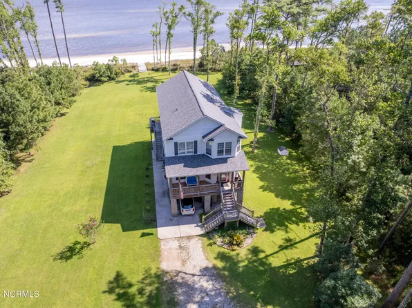 710 Sandy Point Drive, Beaufort, NC 28516