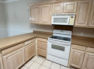 1503 Glenhaven Dr APT A, Cleburne, TX 76033