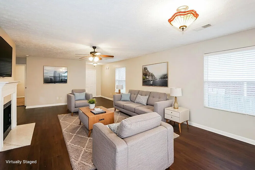 3 bed, 2.0 bath, 1656 sqft, $2,590 — Photo 3
