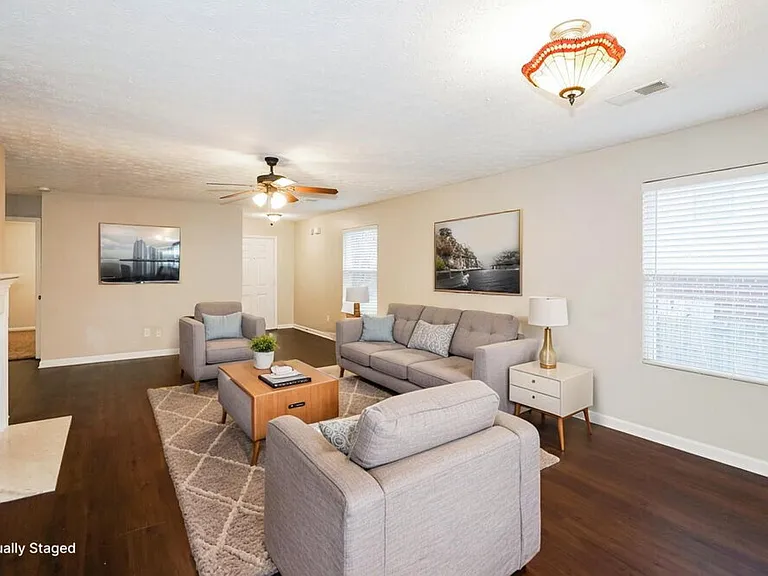 3005 Fieldstone Ct — Photo 3