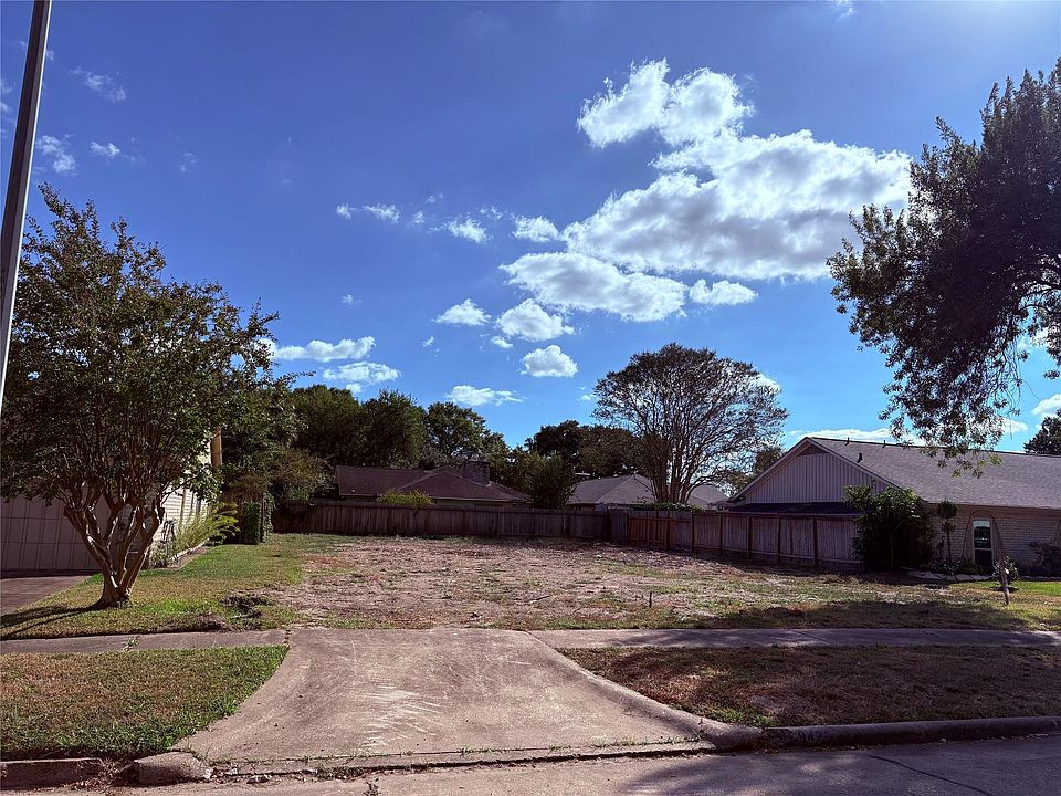 2nd image of 9423 Benning Dr