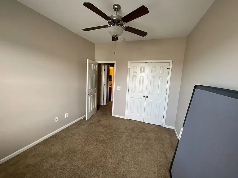 236 Glenhaven Ln — Photo 10