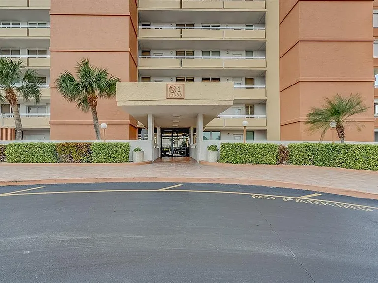 17900 Gulf Blvd #2E — Photo 27