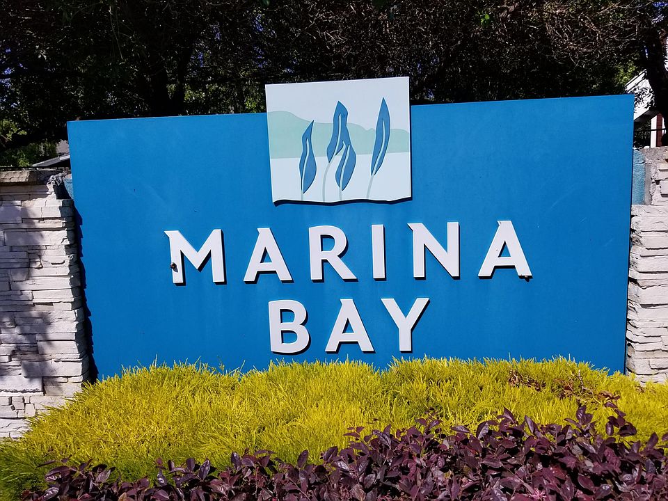 1st image of 11 Marina Lakes Dr