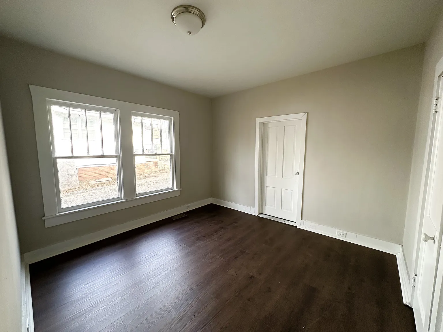 3 bed, 1096 sqft, $1,050 — Photo 4