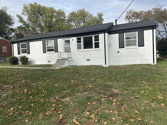 3rd image of 2906 Lakeland Dr