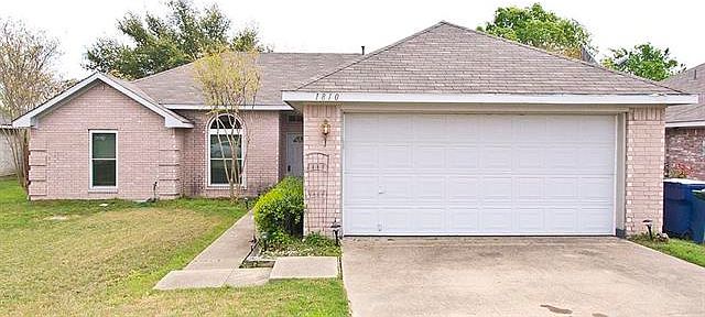 1st image of 1810 Knob Hill Dr