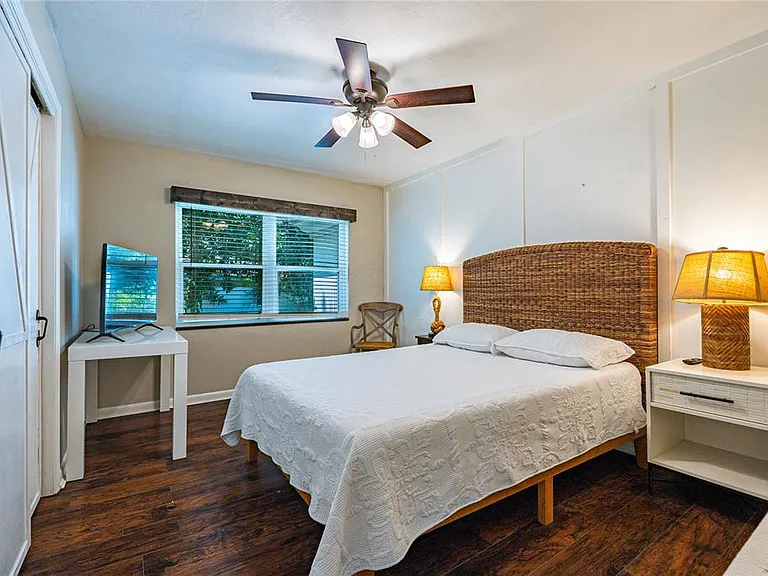 401 Bullard Pkwy — Photo 10
