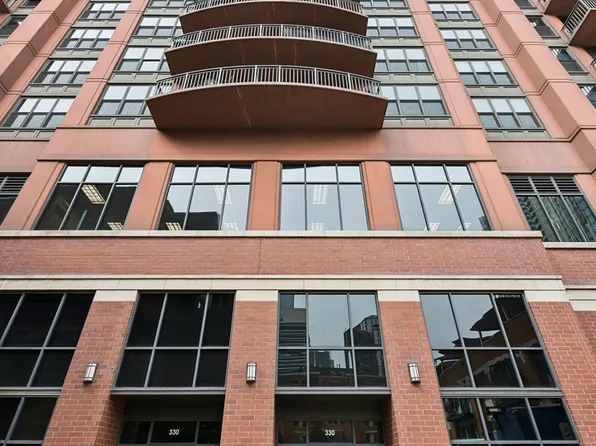 330 N Jefferson St APT 1804, Chicago, IL 60661