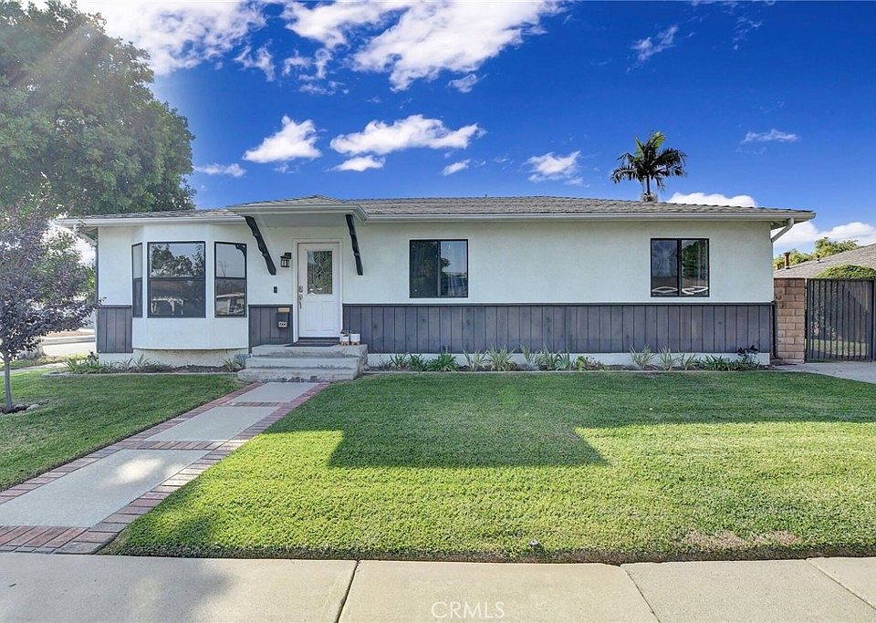 1st image of 1223 Charvers Ave