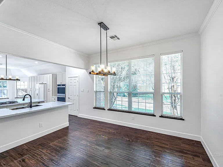 6 Old River Pl — Photo 17