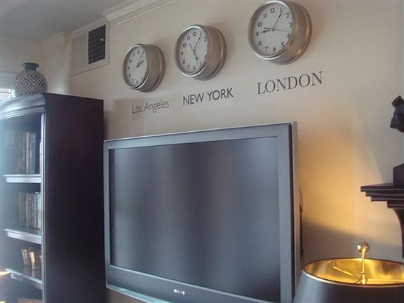 Wall 40" TV in LR