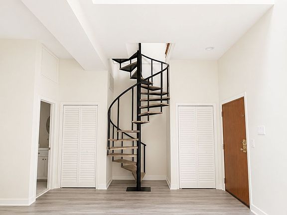 2nd image of 235 King St APT 2