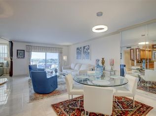 3850 Washington St APT 812, Hollywood, FL 33021