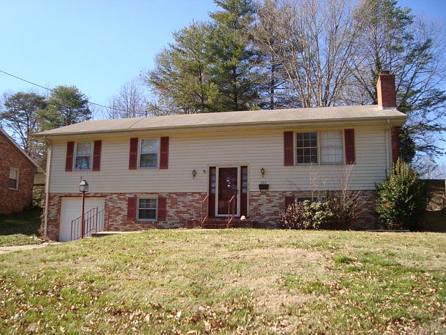 1st image of 352 Cumberland Dr