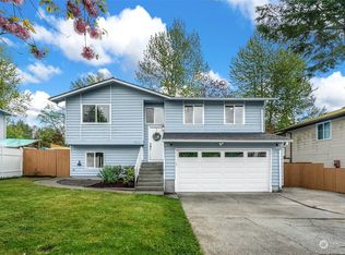 5530 34th Street Loop NE, Tacoma, WA 98422