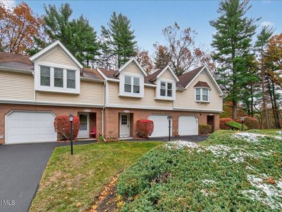 4043 Chaucer Place, Slingerlands, NY, 12159