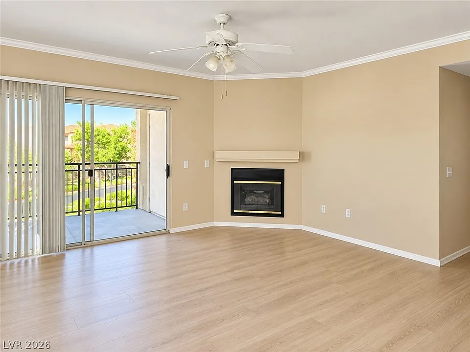 2900 Sunridge Heights Pkwy #928