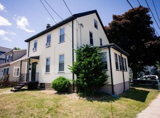 111 Lynn St, Peabody, MA 01960