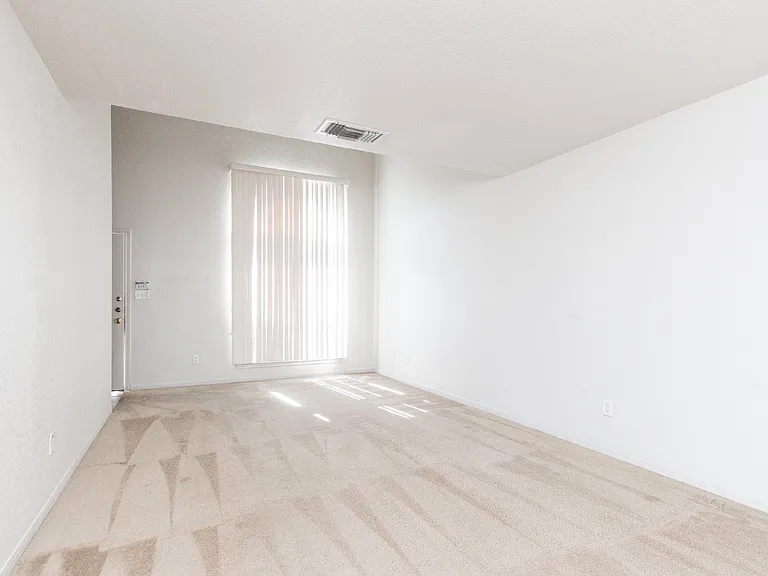 5009 John David Dr #A — Photo 5