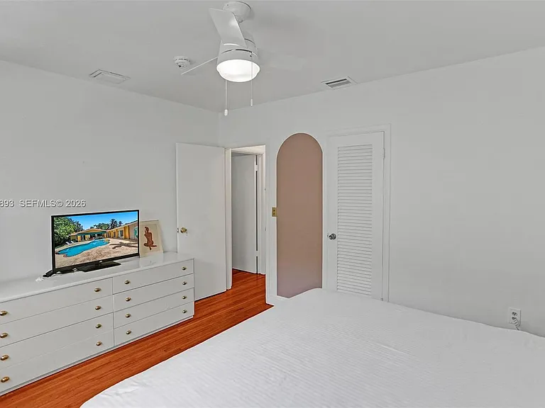 3920 Monserrate St — Photo 45
