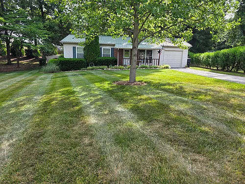 2228 Deerwood Rd Photo 1