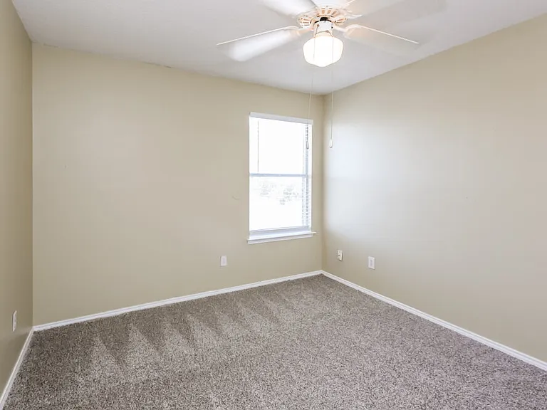 1225 Paul Dr — Photo 16