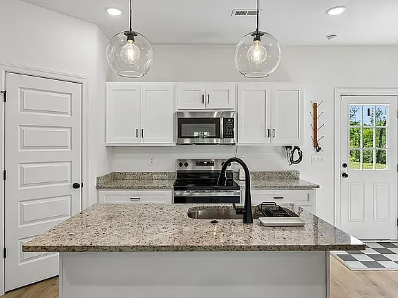 466 Mooresville Pike — Photo 15