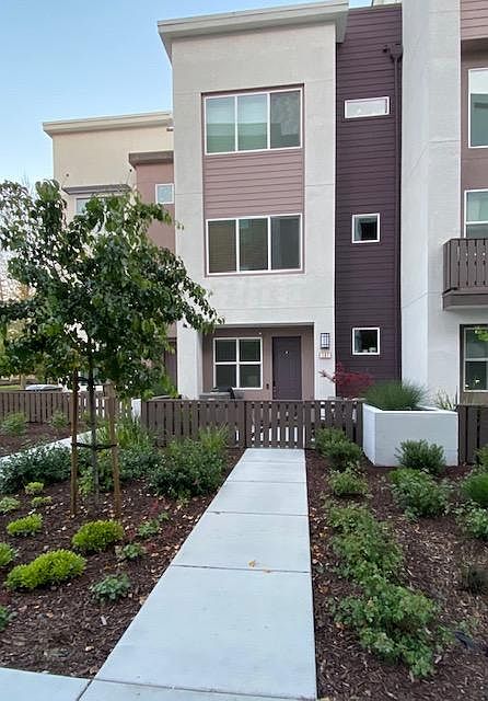 1st image of 187 Hudson Pl