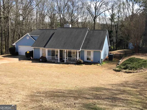106 Bridlewood Dr, Lagrange, GA 30240